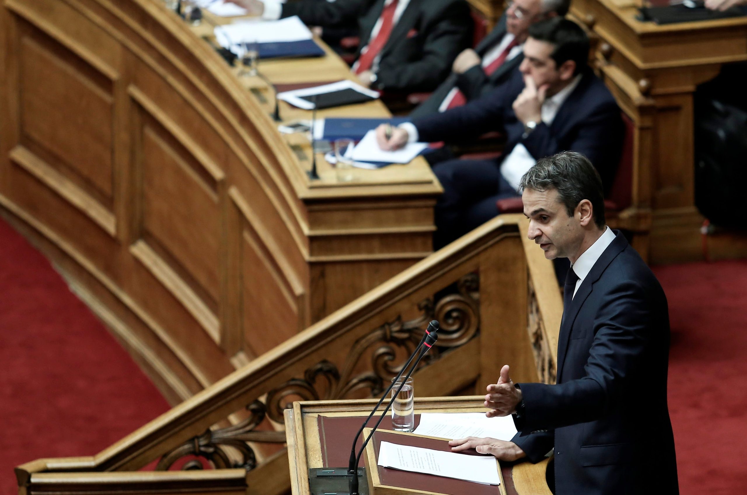 Σενάρια ότι η ΝΔ θα καταθέσει πρόταση μομφής για τη συμφωνία με τα Σκόπια