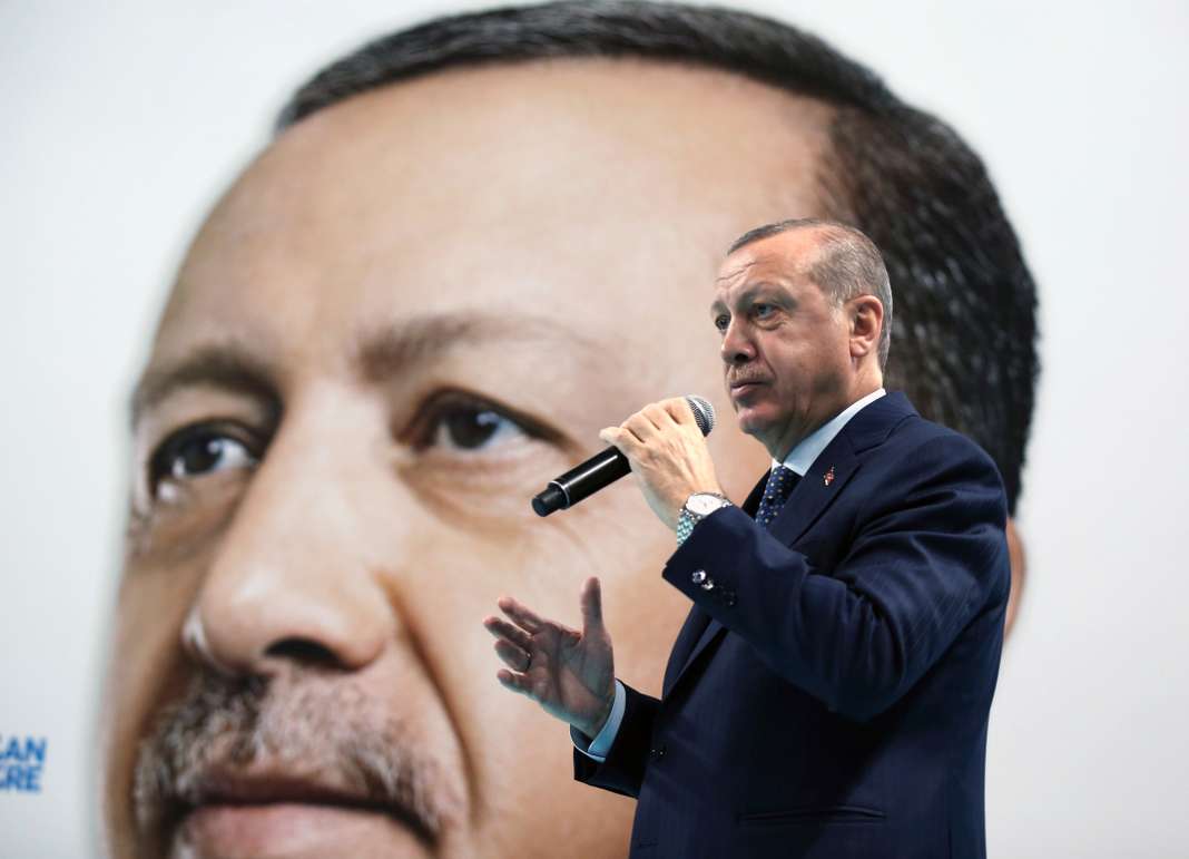 Τουρκία: Υποσχέσεις Ρ.Τ. Ερντογάν για άρση της κατάστασης εκτάκτου ανάγκης εάν επανεκλεγεί