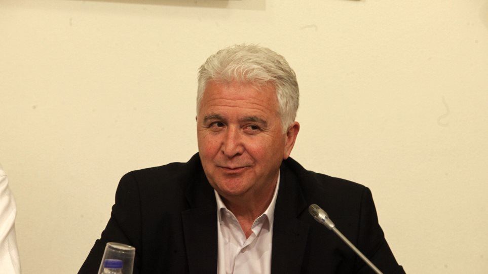 Πρωτοφανής πρόκληση: Βουλευτής του ΣΥΡΙΖΑ μίλησε στα «μακεδονικά» στη Βουλή (βίντεο)