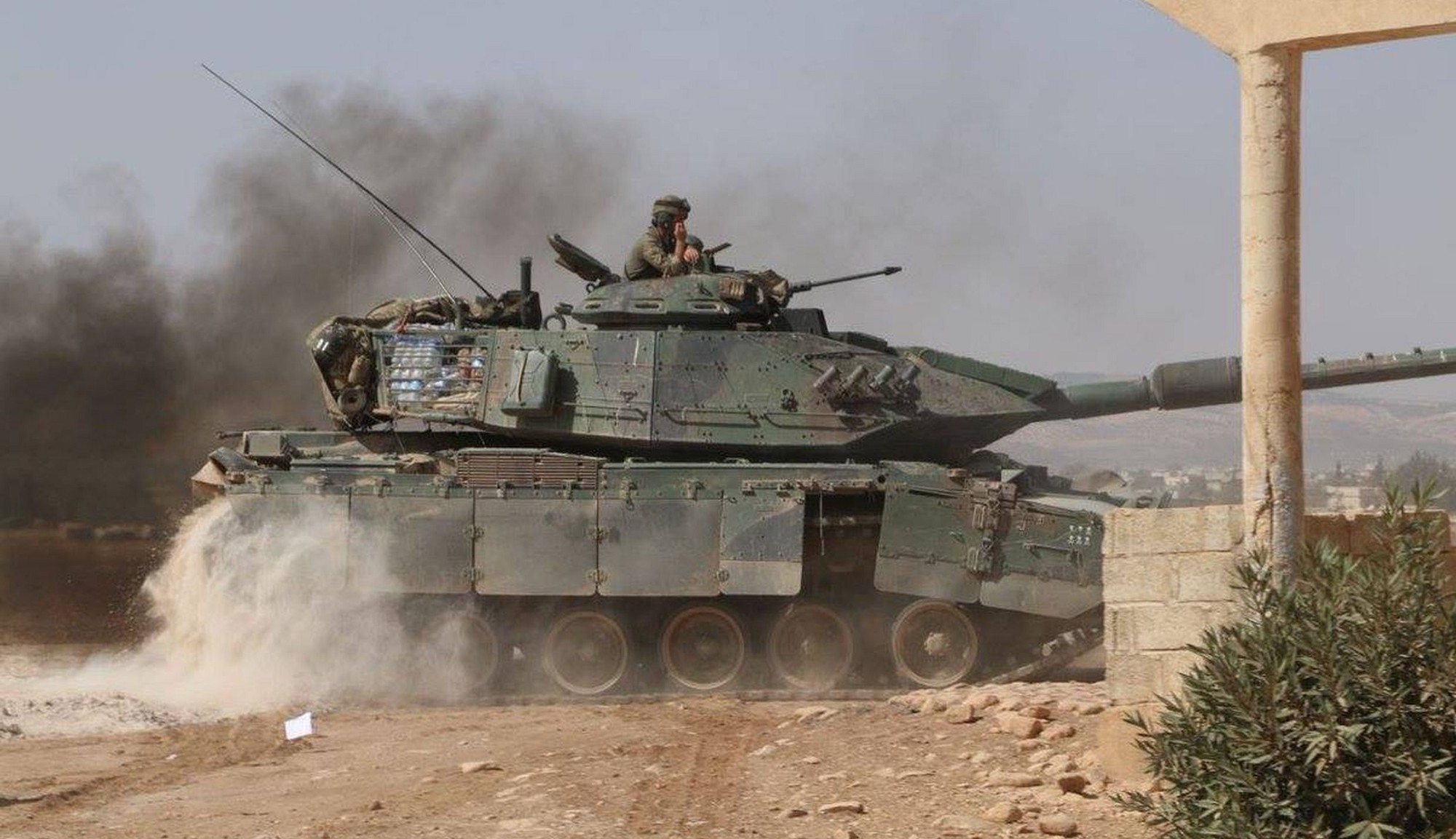 Συρία: Άρχισαν οι επιχειρήσεις του τουρκικού στρατού στη Μανμπίτζ – Δηλώσεις Μπ. Γιλντιρίμ