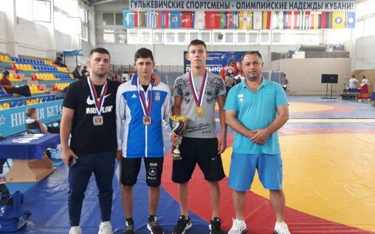Νέα τεράστια διάκριση για την ελληνική πάλη – Τρία μετάλλια στο διεθνές τουρνουά της Ρωσίας