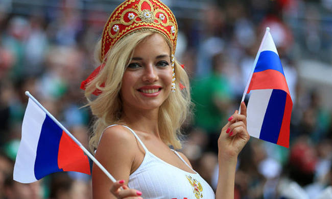 «Καυτή» αποκάλυψη: Η πιο όμορφη Ρωσίδα οπαδός στο Μουντιάλ είναι… πορνοστάρ! (φωτο)