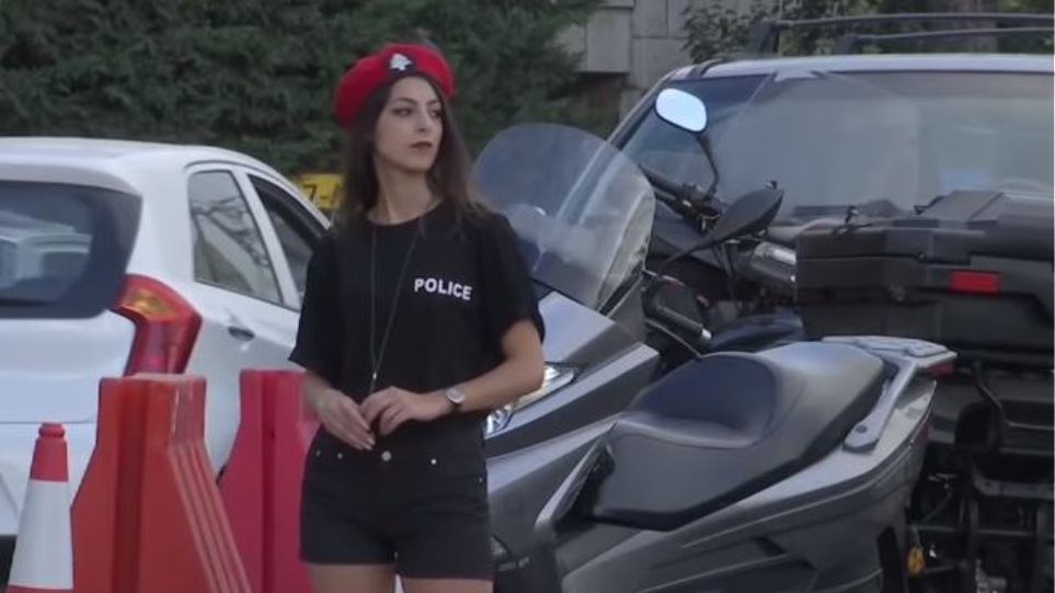 Λίβανος: Φορώντας σορτς και γεμάτες μακιγιάζ οι γυναίκες αστυνομικοί εν ώρα υπηρεσίας! (βίντεο)