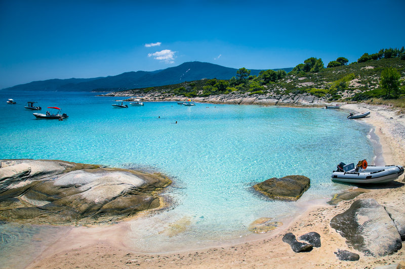 Tο εξωτικής ομορφιάς νησί στη βόρεια Ελλάδα με τα ήρεμα και ζεστά νερά όλο το χρόνο! (φωτό)