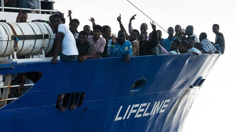 Eπιμένει η γερμανική ΜΚΟ να ζητά την αποβίβαση των μεταναστών σε άλλες χώρες: Κατέθεσε νέο αίτημα προς τη Γαλλία