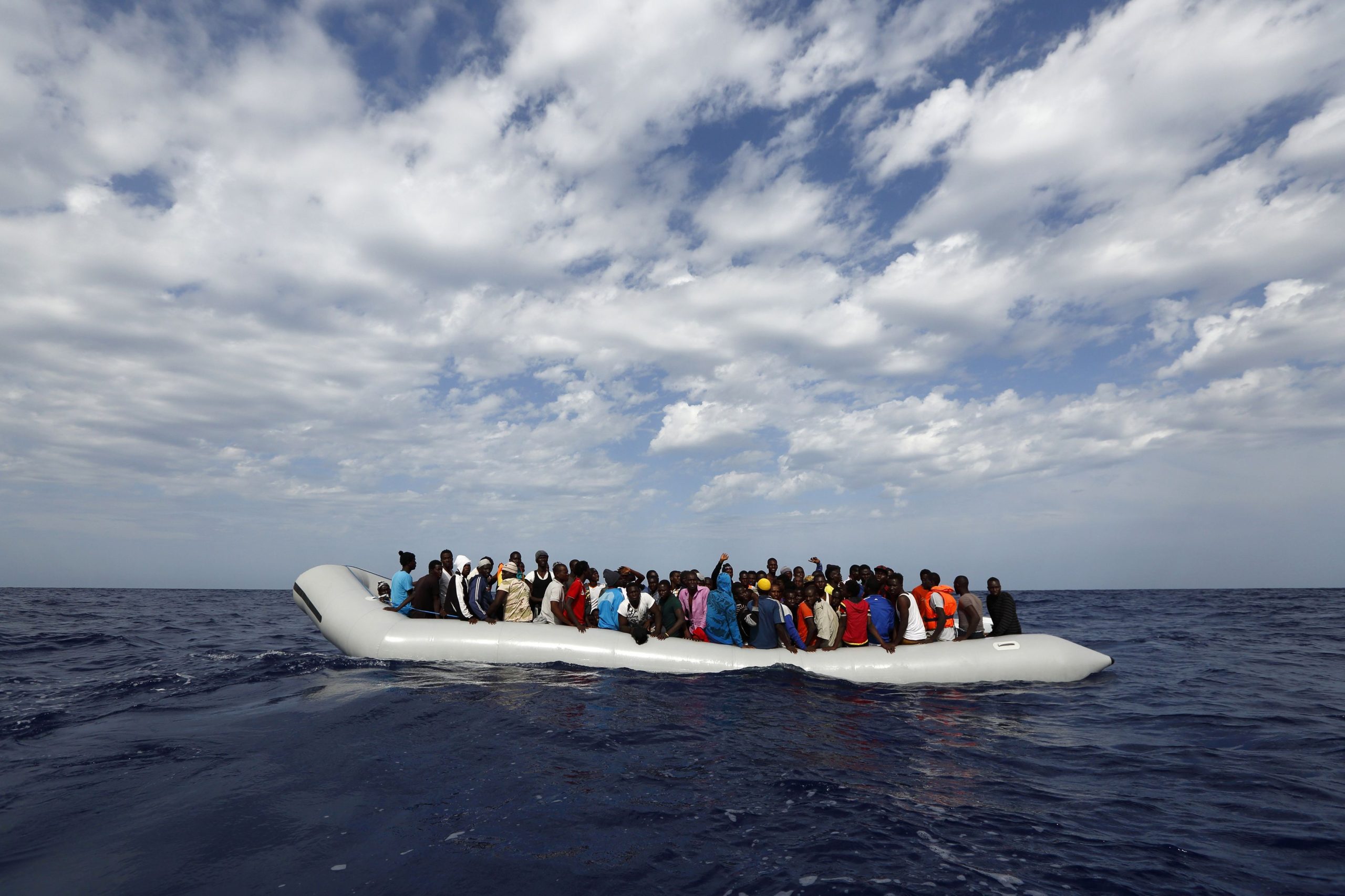 Μετά από 4 ημέρες η Ιταλία έδωσε το «πράσινο φως» στην αποβίβαση 110 μεταναστών