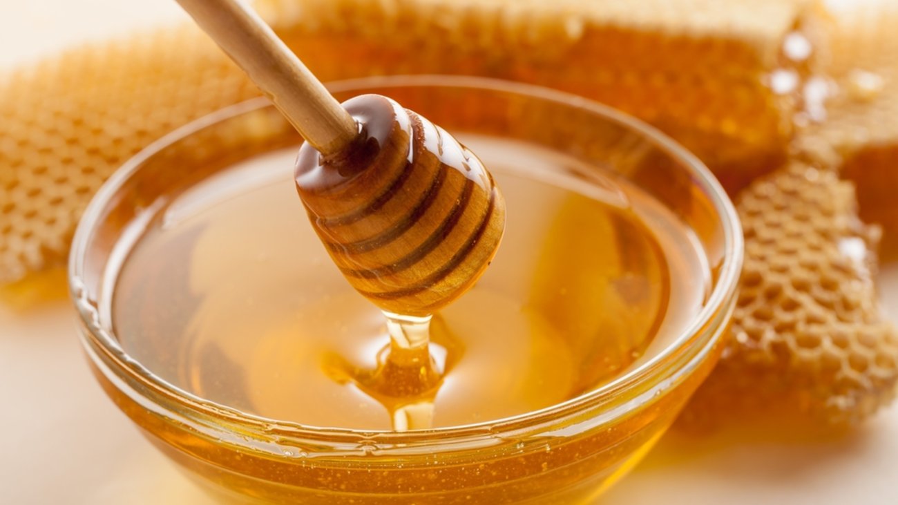 Μακριά το μέλι από τα μωρά: Ο κίνδυνος βακτηριακών λοιμώξεων που μπορεί να οδηγήσει σε θάνατο