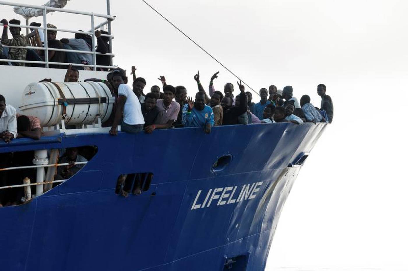 Στη Μάλτα θα δέσει μετά από 6 ημέρες περιπλάνησης το Lifeline με 234 παράνομους μετανάστες
