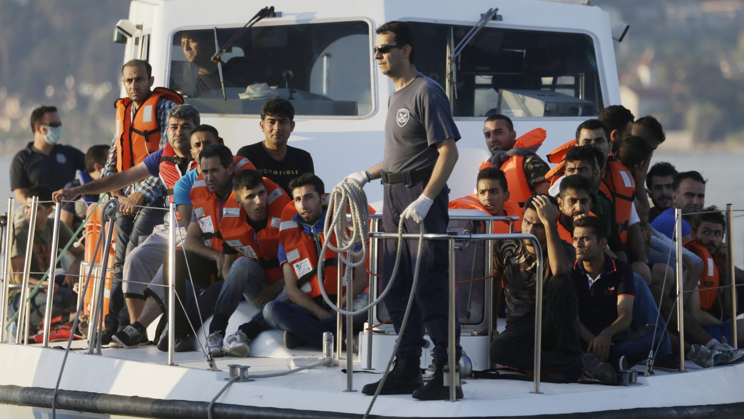 Μεταναστευτικό: Η Ιταλία  δείχνει το δρόμο – Η Ελλάδα στην απομόνωση με εκατοντάδες χιλιάδες μετανάστες
