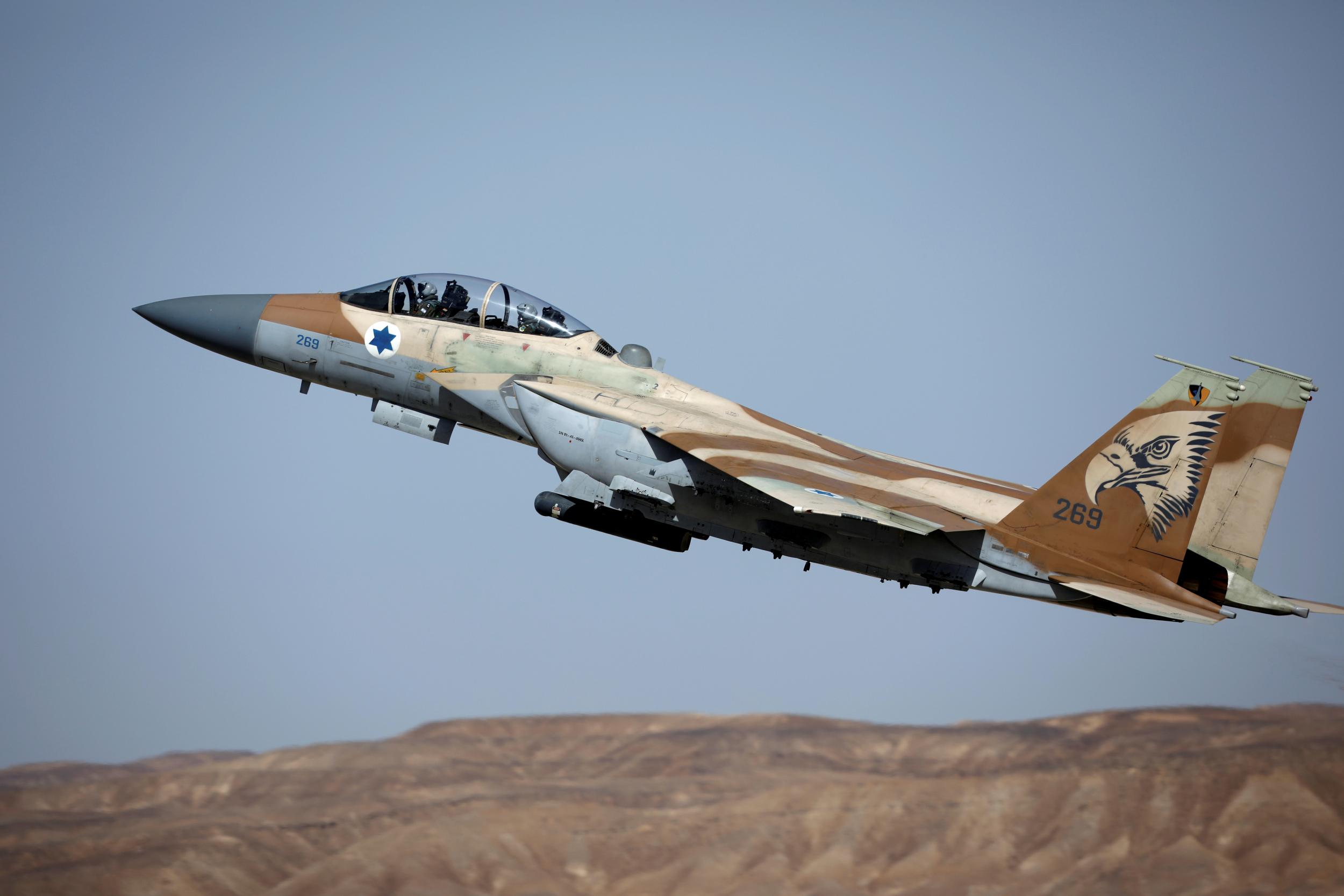 Βίντεο: Αεροπορικό υπερθέαμα της ισραηλινής Αεροπορίας για την αποφοίτηση σειράς ιπταμένων