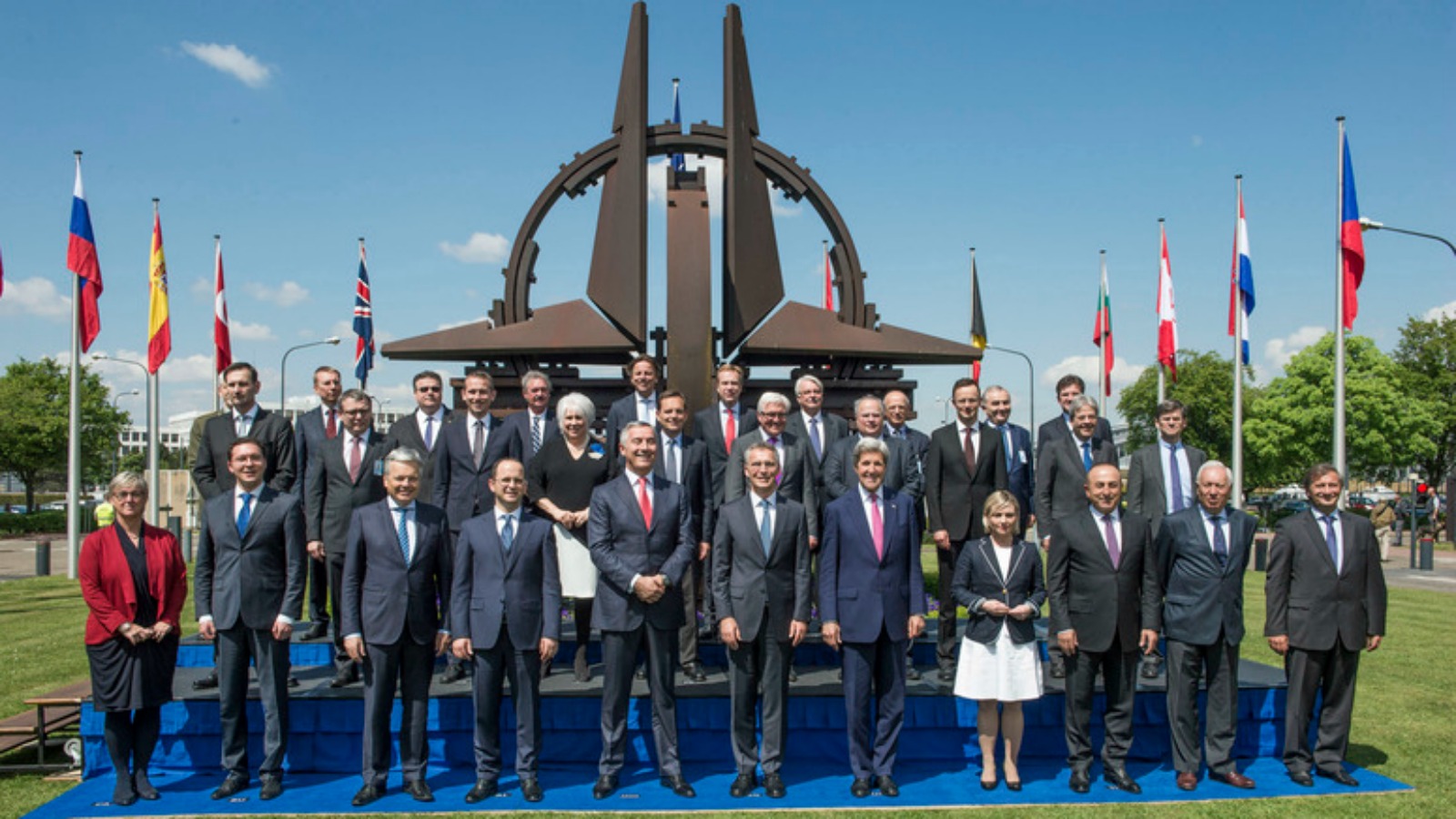 ΝΑΤΟ: Η Ρωσία το βασικό θέμα της συνόδου
