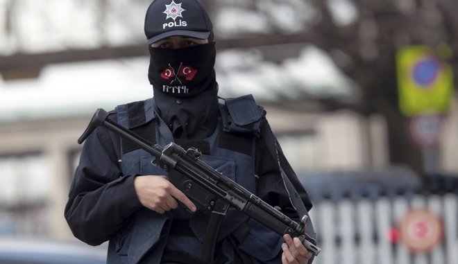 Τουρκία: Δύο Βρετανοί ιρακινής καταγωγής συνελήφθησαν για “τρομοκρατική προπαγάνδα”