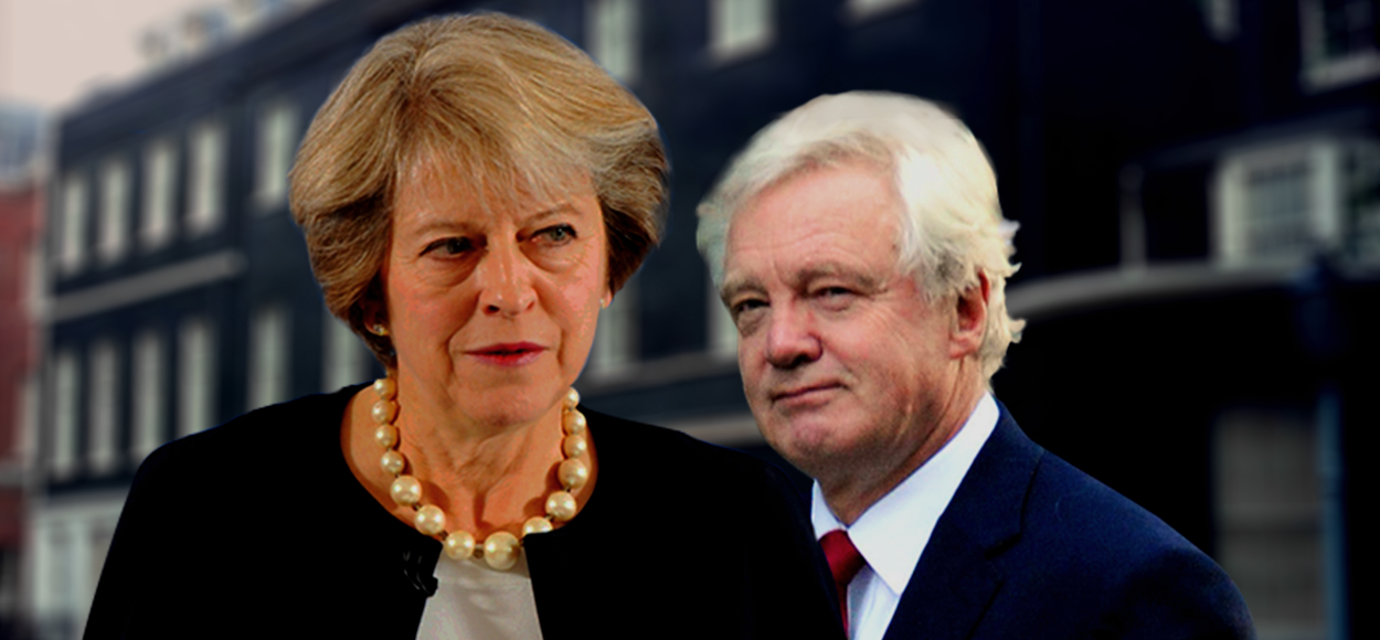 Κλυδωνίζεται η Τ.Μέι για το μη «καθαρό» Brexit: Παραιτήθηκαν o υπουργός και ο υφυπουργός Διαπραγματεύσεων! (upd)