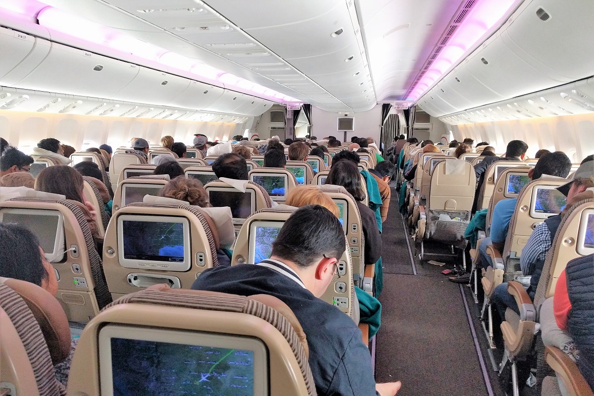 Μεσαίο κάθισμα στα αεροπλάνα: Σχεδιαστές ευελπιστούν να τα κάνουν πιο εύχρηστα και άνετα
