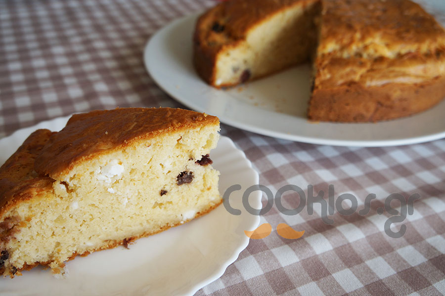 Η συνταγή της ημέρας: Αλμυρό κέικ με ελιές