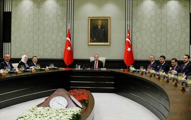 Το βράδυ της 18ης Ιουλίου ο Ερντογάν λήγει το καθεστώς έκτακτης ανάγκης