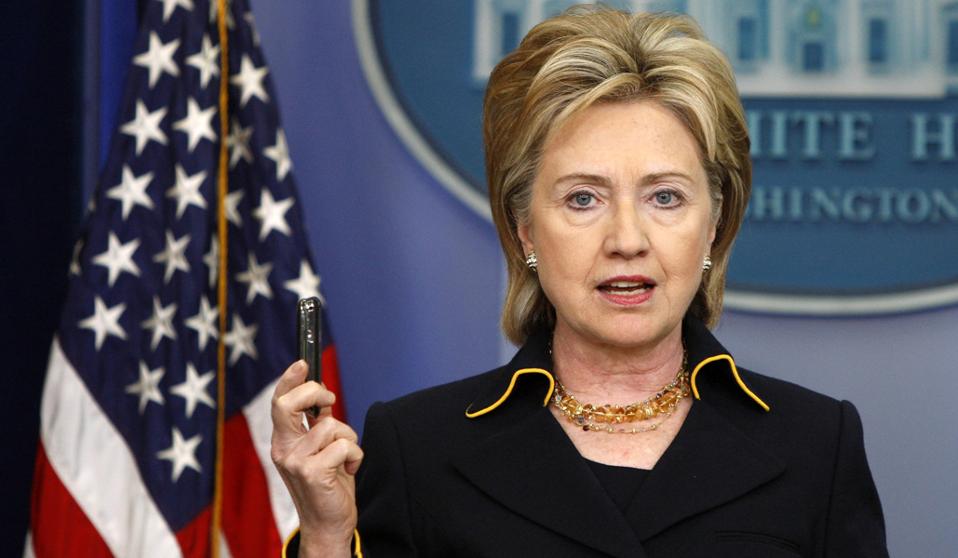 Η Χ.Κλίντον και επιτέθηκε στο Ν.Τραμπ επειδή συνεχάρη τον Β.Πούτιν για την άψογη διοργάνωση του Μουντιάλ