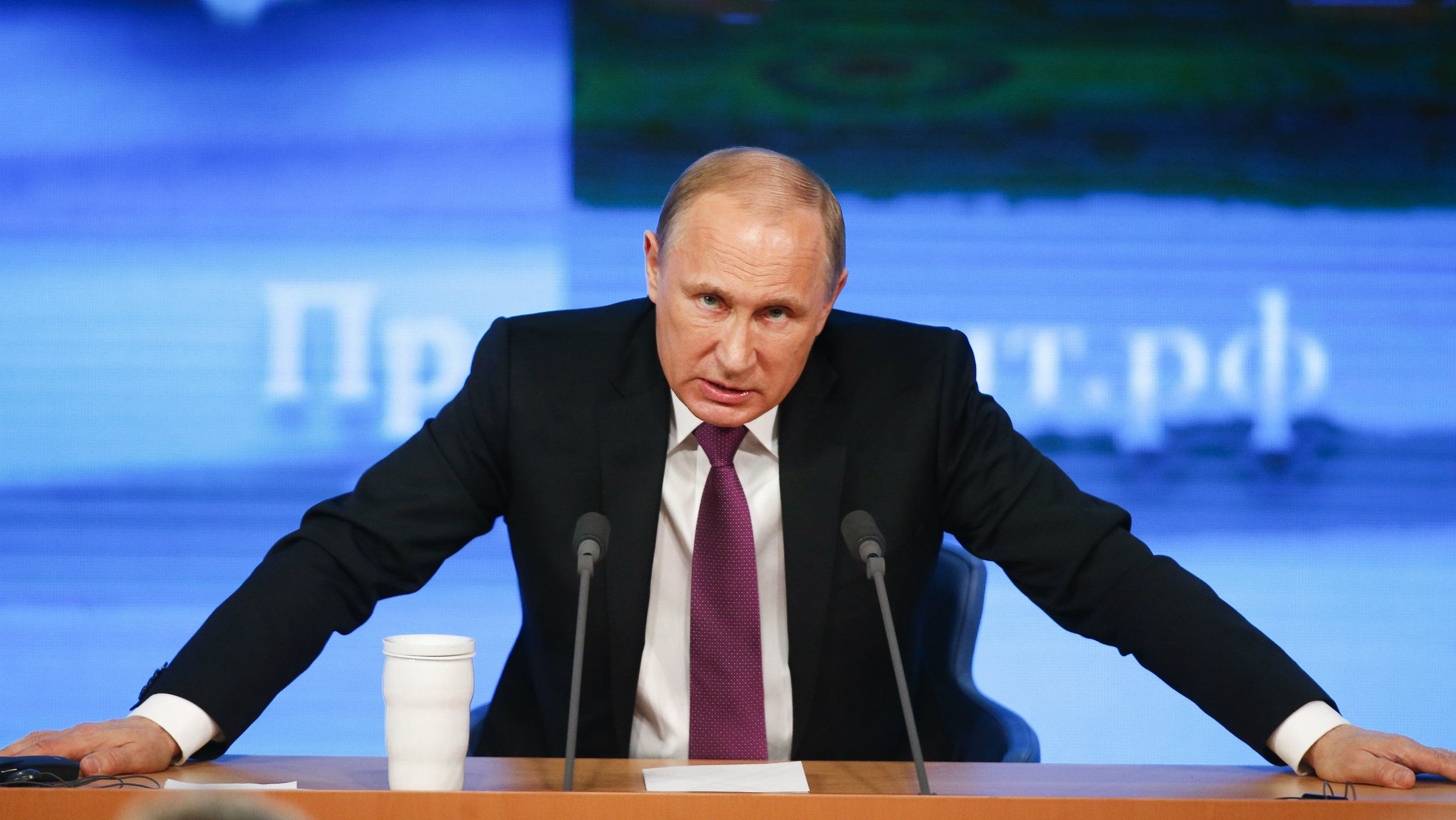 «Βόμβα» Πούτιν από Ελσίνκι: 400 εκατ. $ από fund της Ρωσίας δωρήθηκαν στην Χ.Kλίντον