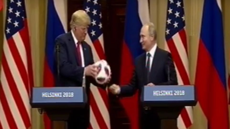 Μουντιάλ για τρεις με Πούτιν, Τραμπ και Μελάνια (βίντεο)