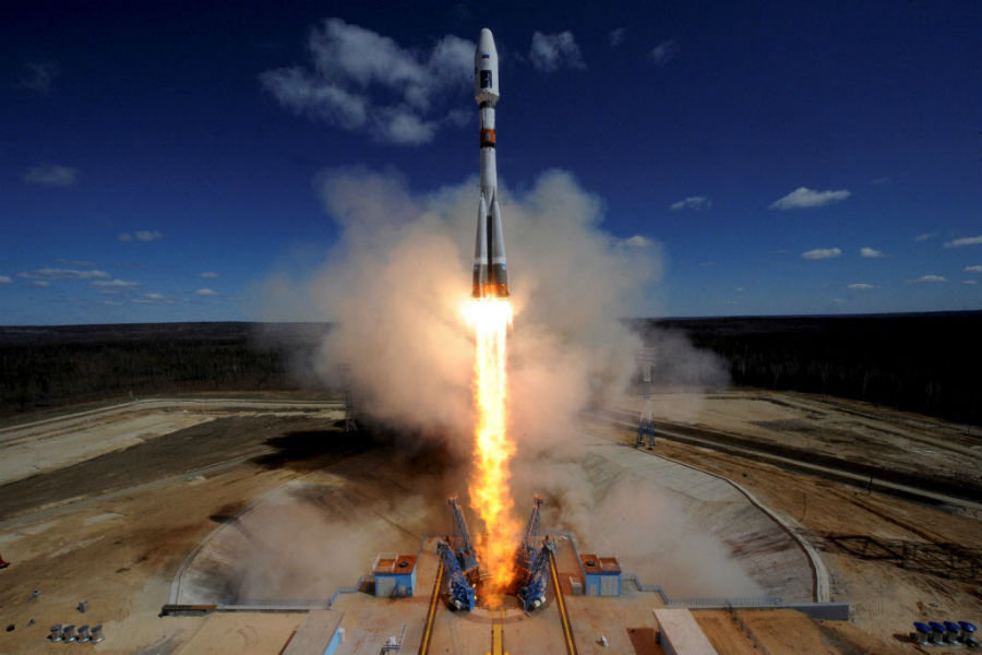 Νέο πύραυλο για μεταφορά φορτίων στη Σελήνη σχεδιάζει η Ρωσία