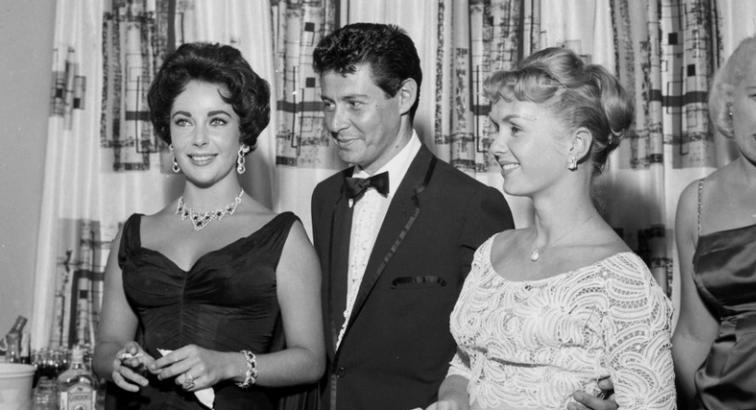 Το ερωτικό «τρίγωνο» που είχε ταράξει το Χόλιγουντ: Debbie Reynolds, Eddie Fisher και Elizabeth Taylor