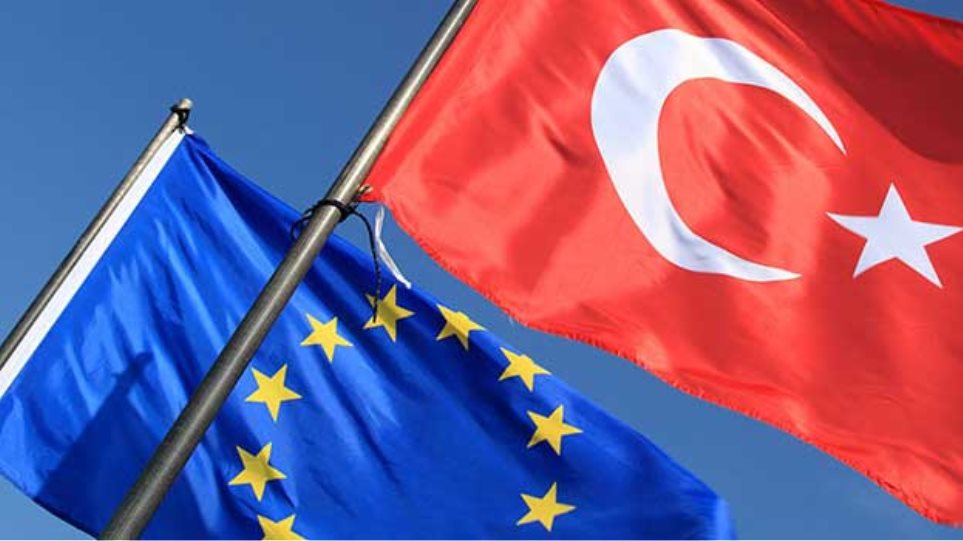 ΕΕ για άρση της κατάστασης έκτακτης ανάγκης στην Τουρκία: «Δεν αρκέι»