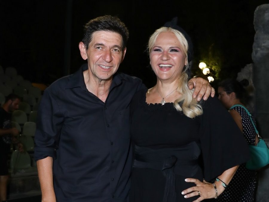 Οι δίδυμες κόρες του Γεράσιμου Σκιαδαρέση και της Μπέσσυ Μάλφα (φώτο)