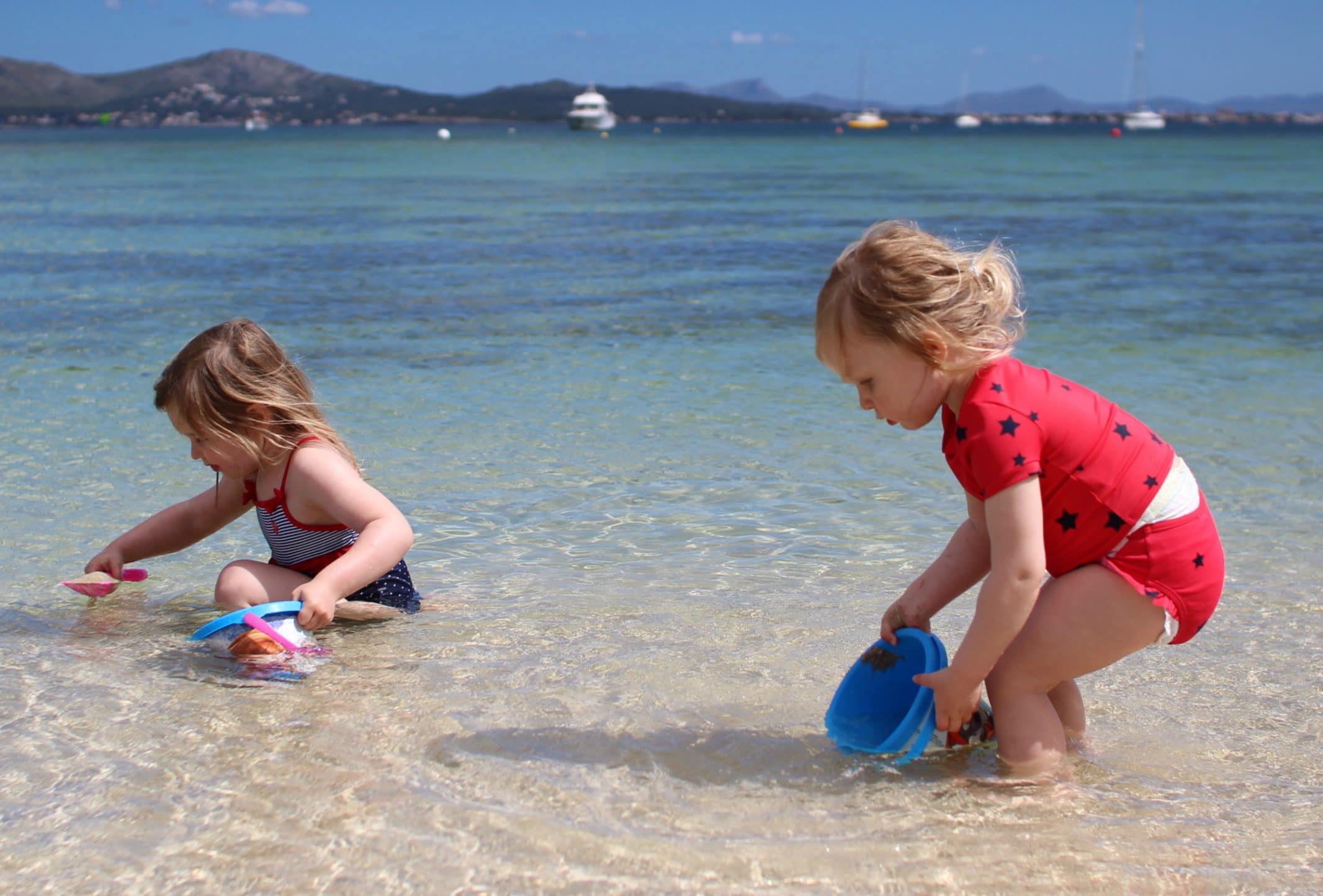 Παραλία: Όλα όσα θα χρειαστείτε για να απολαύσετε ξέγνοιαστοι τα μπάνια με τα παιδιά