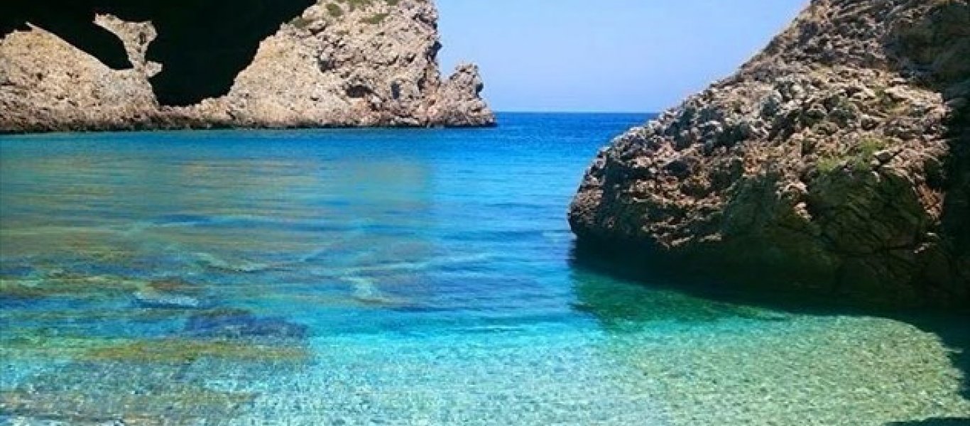 Οι «μαγευτικές» παραλίες της Εύβοιας, για μια γρήγορη «έξοδο» από την Αθήνα (φωτό)
