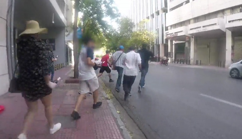 Στη δημοσιότητα βίντεο από την επίθεση του Ρουβίκωνα στο ΥΠΕΞ