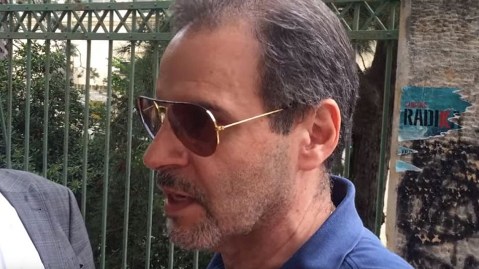 «Βρήκα τους γονείς μου αγκαλιασμένους – Πάντα έτσι ήταν»: Οι δραματικές μαρτυρίες συγγενών των θυμάτων (βίντεο)