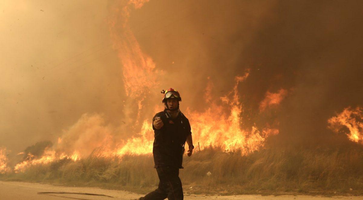 Πυροσβέστες κατά κυβέρνησης: «Είπαμε για εκκένωση της περιοχής αλλά κανείς δεν μας άκουσε»