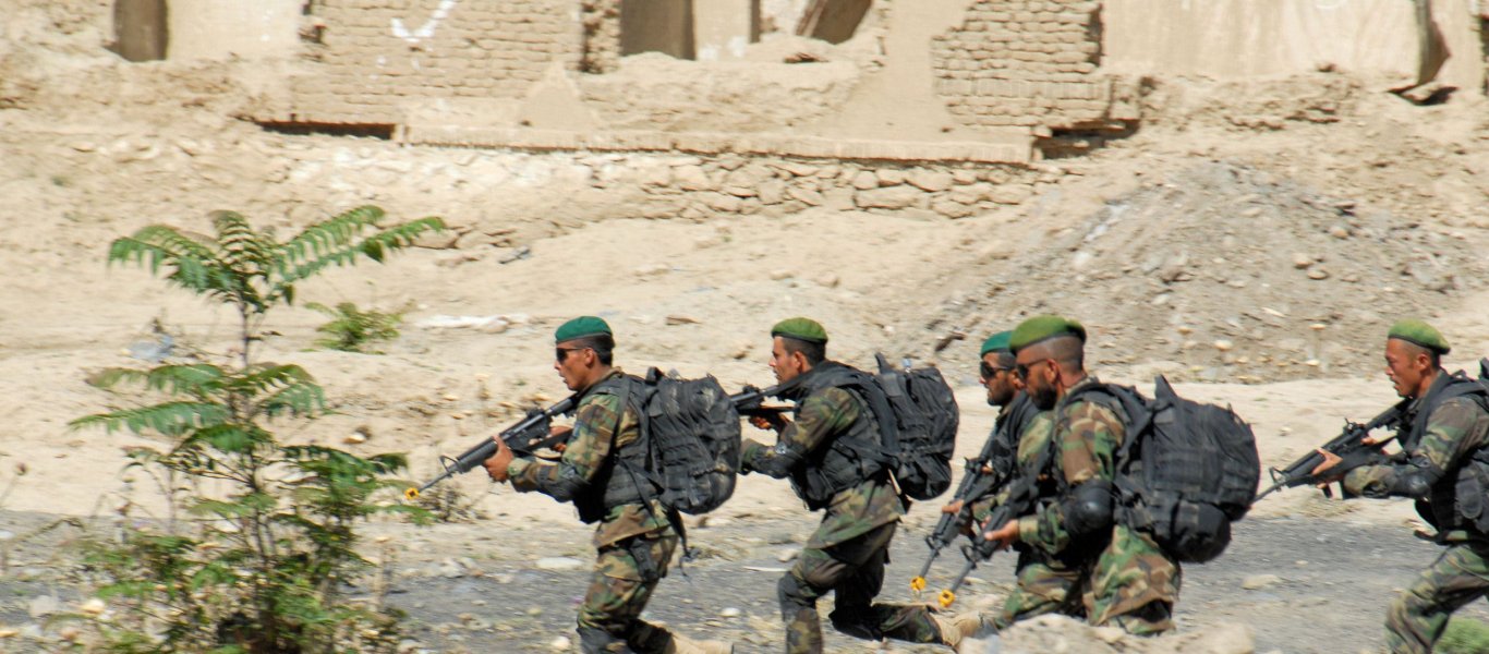 Τρεις στρατιώτες του ΝΑΤΟ σκοτώθηκαν σε επίθεση αυτοκτονίας στο Αφγανιστάν