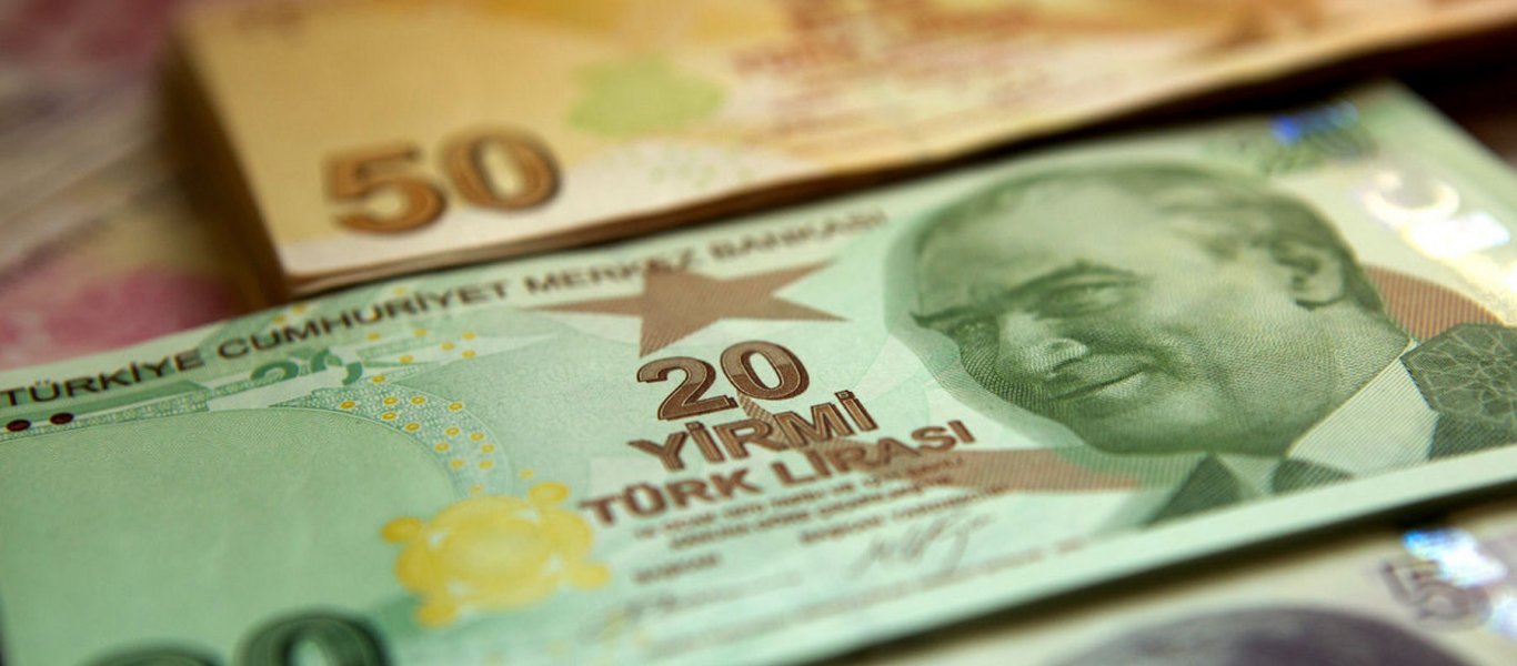 Νέα πτώση της τουρκικής λίρας: Ιστορικό χαμηλό 5,2 λιρών έναντι 1 δολαρίου