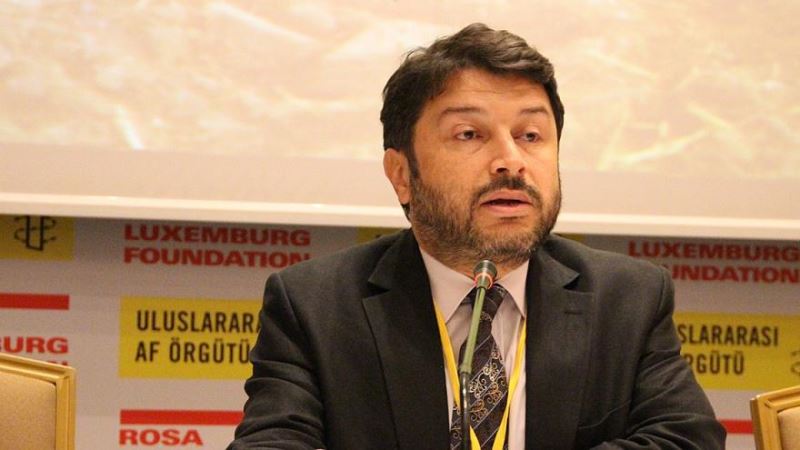 Τουρκία: Αποφυλακίστηκε ο επικεφαλής της Διεθνούς Αμνηστίας (φωτό)