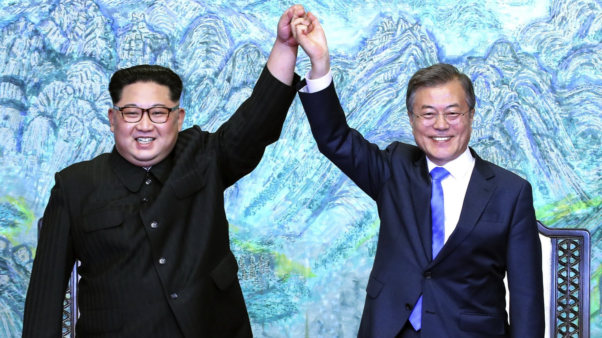 Νέες ελπίδες για αποπυρηνικοποίηση της κορεατικής χερσονήσου φέρνει η συνάντηση Κιμ-Μουν τον επόμενο μήνα