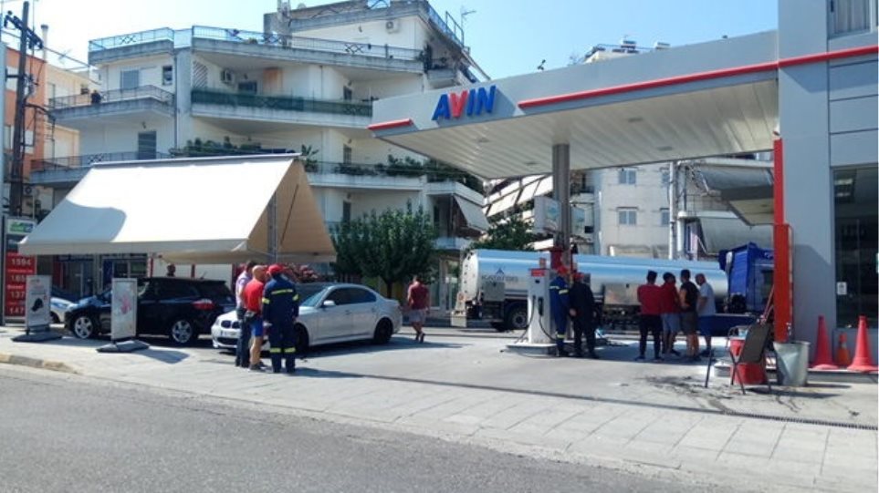 Αγρίνιο: Φωτιά σε βενζινάδικο – Τραυματίστηκαν δύο γυναίκες