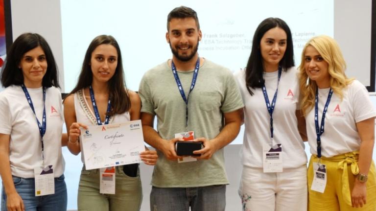 Έλληνες φοιτητές βρήκαν τη λύση για να έχουν οι αστροναύτες φρέσκο φαγητό στο διάστημα (φωτό)