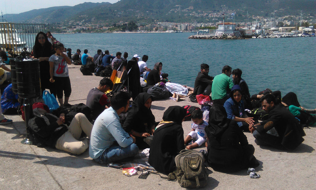 Κανονικά οι μεταφορές παράνομων μεταναστών από σκάφη του ΛΣ και της FRONTEX στα νησιά