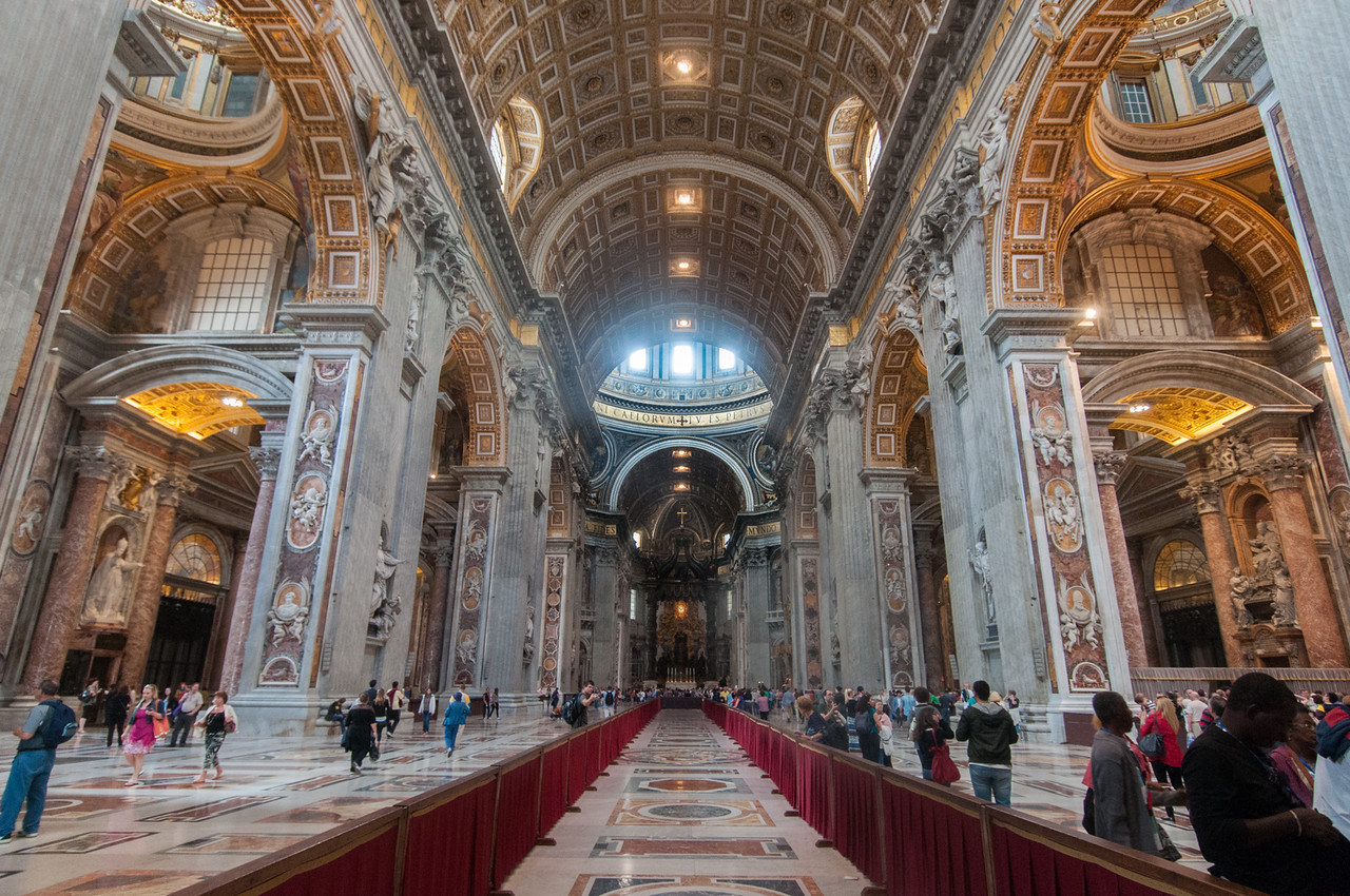 Κρύβει το Βατικανό στις βιβλιοθήκες του… ερπετοειδή Ανουνάκι; [φωτό]