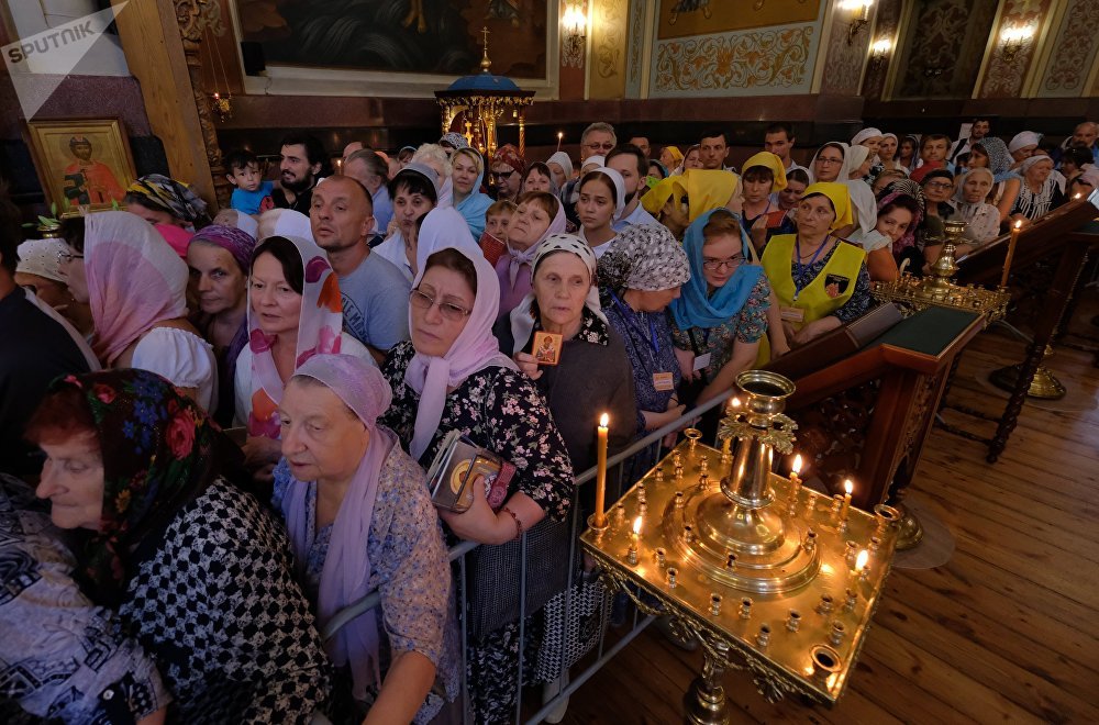 Στη Ρωσία από την Κέρκυρα η δεξιά χείρα του Αγίου Σπυρίδωνος- Χιλιάδες πιστοί προσκυνούν