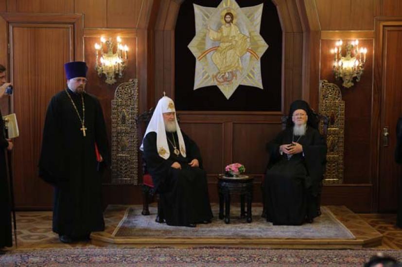 Ιστορική συναντηση Πατριάρχη Μόσχας με τον Οικουμενικό Πατριάρχη στο Φανάρι