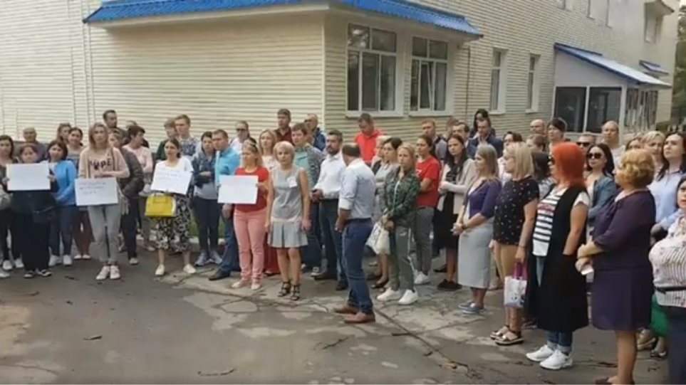 Μολδαβία: Διαδηλώσεις κατά της απέλασης Τούρκων «γκιουλενιστών» δασκάλων (βίντεο)