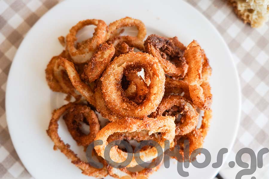 Η συνταγή της ημέρας: Δαχτυλίδια κρεμμυδιού τηγανητά (Onion rings)