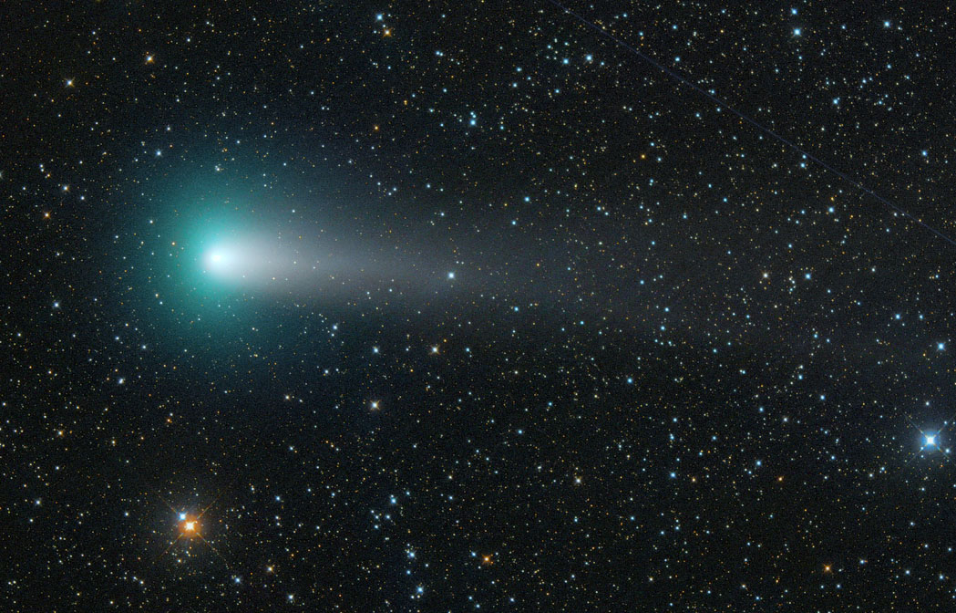 Εντυπωσιακός πράσινος κομήτης ορατός από τη Γη (φωτό)
