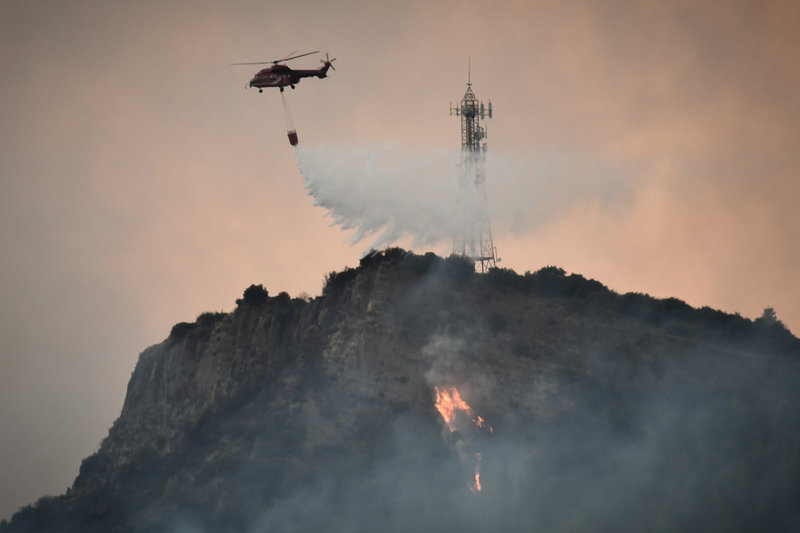 Aποκάλυψη για τη φωτιά στο Μάτι: Το συντονιστικό ελικόπτερο έλειπε σε διακομιδή στη Θεσσαλονίκη