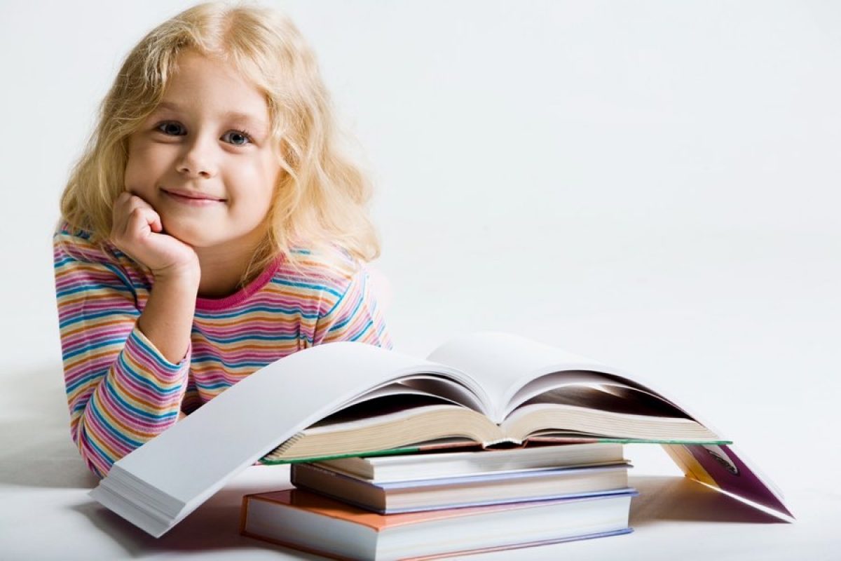 Τι δεν πρέπει να κάνετε όταν το παιδί βαριέται να διαβάσει