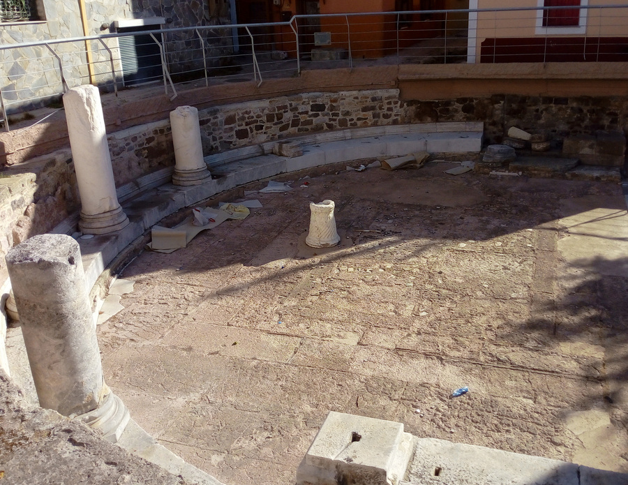 Βάνδαλοι κατέστρεψαν αρχαιολογικό χώρο στη Μυτιλήνη