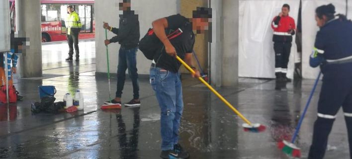 Η τιμωρία για τους λαθρεπιβάτες στην Κολομβία – Καθαρίζουν τον σταθμό! (φώτο-βίντεο)