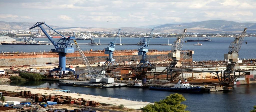 Oι Αμερικανοί κατέθεσαν πρόταση αγοράς ναυπηγείων Σκαραμαγκά-Ελευσίνας – Ορος η ανάληψη συντήρησης σκαφών ΠΝ και ΛΣ